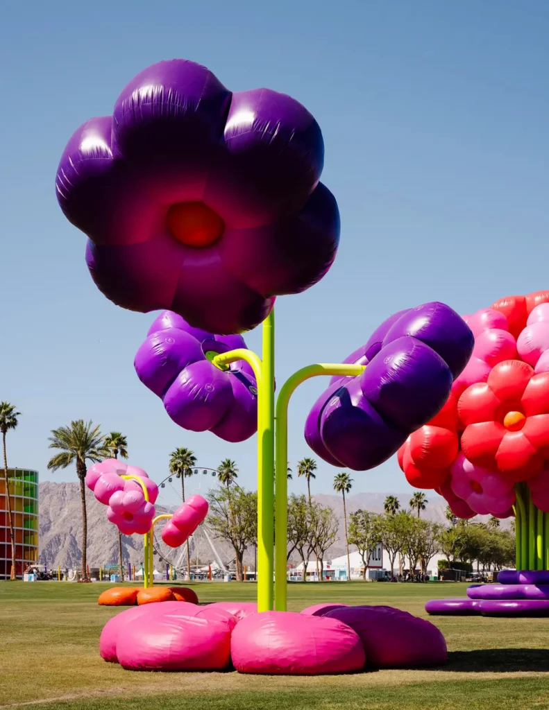 15 Amazing Outdoor Art Installations to Visit This Summer 7 3